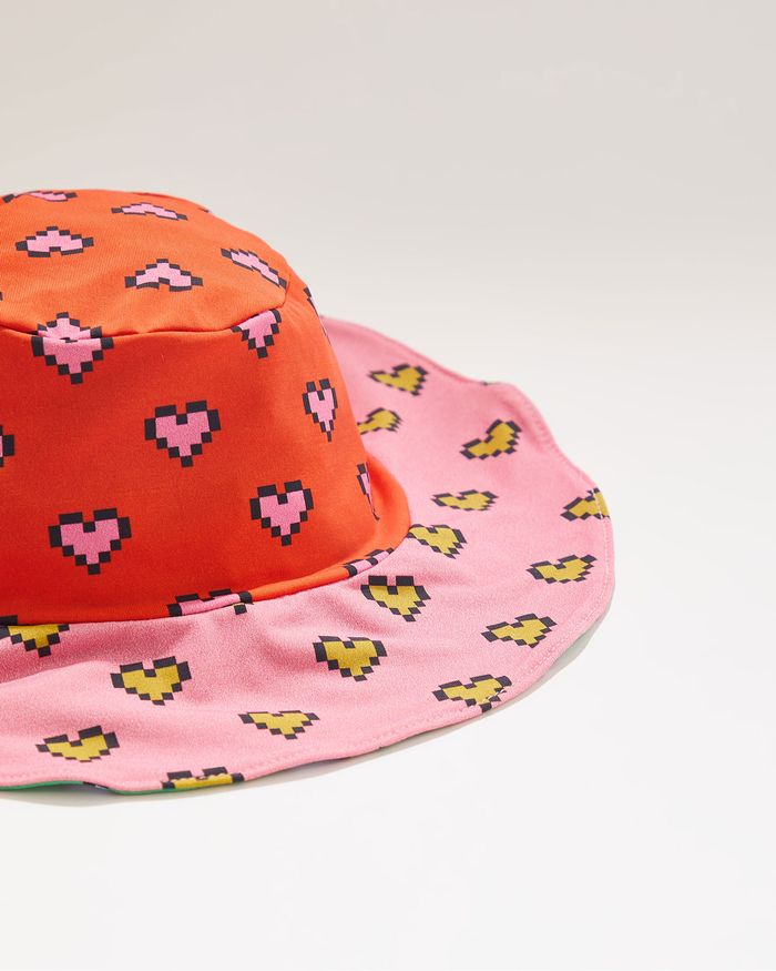 513781_40003_2-CHAPEU-UV-BEBE-MIX-CORACOES