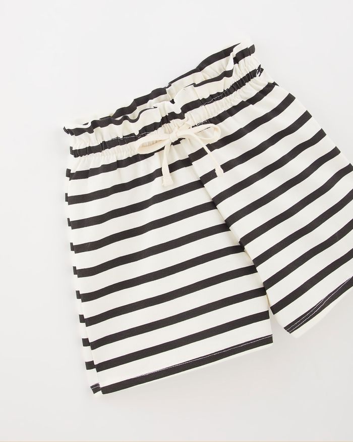 517194_0024_2-SHORT-BASICO-MALHA-LISTRADO