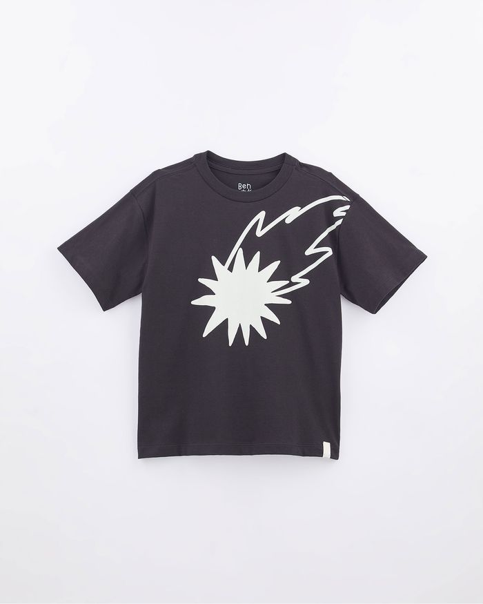 515938_0013_1-CAMISETA-SILK-COMETA-BRILHA-NO-ESCURO