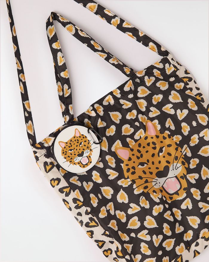 519896_0000_2-BOLSA-CARINHONCA