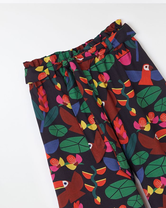 518772_50147_2-CALCA-ESTRELA-DAS-AGUAS-PRETO