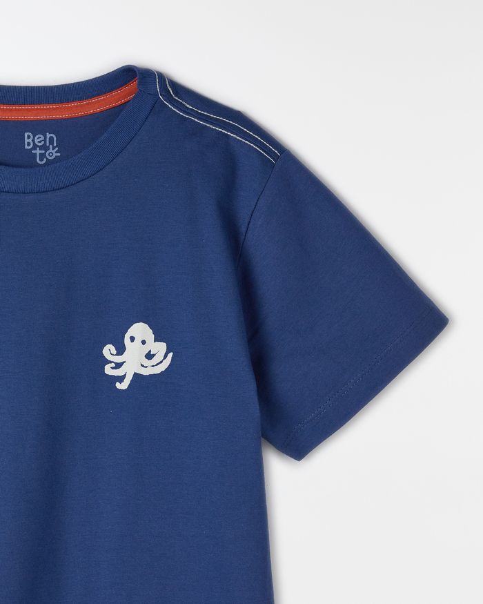 520273_02393_2-CAMISETA-SILK-CACA-AO-TESOURO