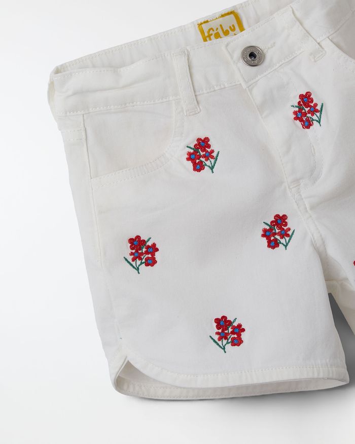 520289_0024_2-SHORT-SARJA-BORDADO-JARDINZINHO